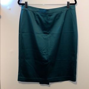 Used- St John Evening Green Satin Skirt Size 12